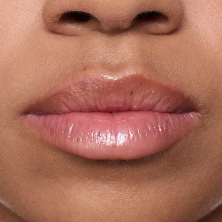 essence Hydra Kiss Lip Balm baume à lèvres brillant