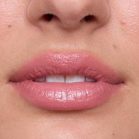 essence Hydra Kiss Lip Balm baume à lèvres brillant