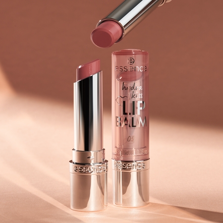 essence Hydra Kiss Lip Balm baume à lèvres brillant