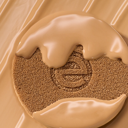 essence silky CUSHION FOUNDATION fond de teint en coussin à couvrance moyenne