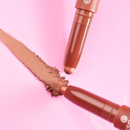essence BLUR NUDE Lidschatten-Stift