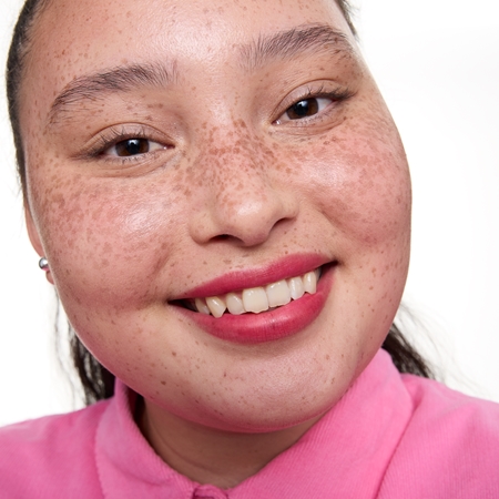 essence JUICY TINT Fixierstift für die Lippen
