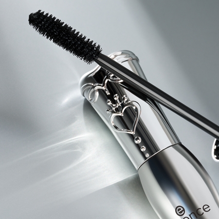 essence Lash PRINCESS PARTY Volumen-Mascara für Wimpernverlängerung und -trennung