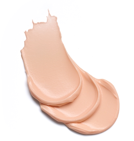 essence silky BLUR base lissante sous fond de teint avec effet flouté