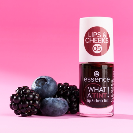 essence WHAT A TINT! flüssiges Rouge und Lipgloss