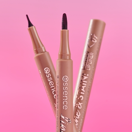 essence line & STAIN! TATTOO Lippenkonturenstift für einen langanhaltenden Effekt