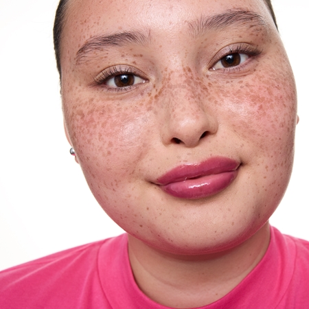 essence milky GLAZED tönender Lippenbalsam mit Glanz