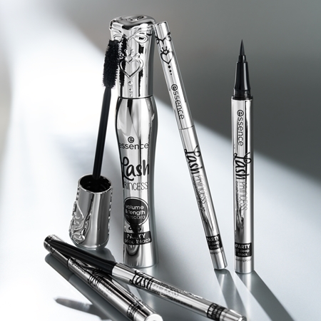 essence Lash PRINCESS PARTY Wasserfester Eyeliner