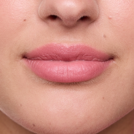 essence JUICY MATTE lip mousse with matt effect