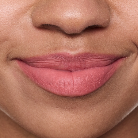 essence JUICY MATTE lip mousse with matt effect