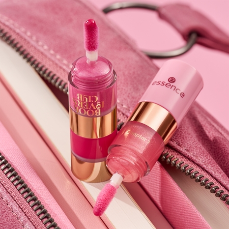 essence BOOK LOVERS CLUB Lip Gloss 4-in-1