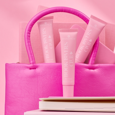 essence BOOK LOVERS CLUB masque hydratant pour les lèvres