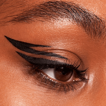 essence Liquid Ink delineador