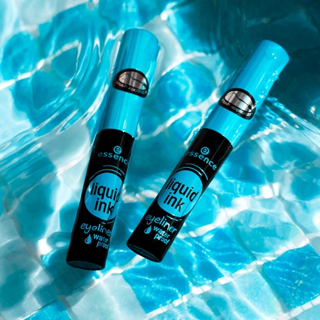 essence Liquid Ink delineador