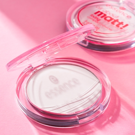 essence All About Matt! pudră transparentă compactă