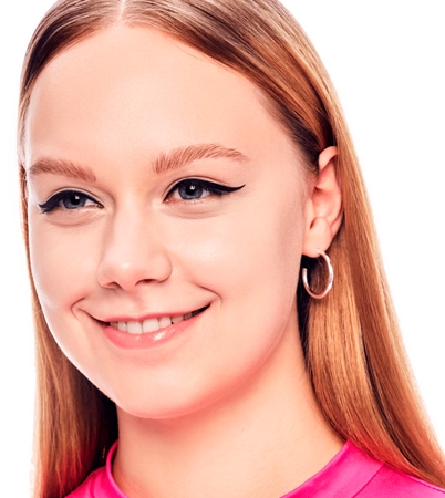 essence Eyeliner Pen vodeodolná očná linka