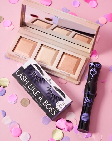 essence Lash PRINCESS mascara modelator pentru volum și gene curbate