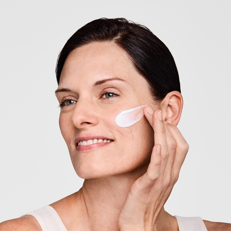 Estée Lauder DayWear Multi-Protection Anti-Oxidant 24H-Moisture Creme (Normal/Combination Skin) ochronny krem na dzień do cery normalnej i mieszanej