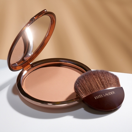 Estée Lauder Bronze Goddess bronzer with powder effect