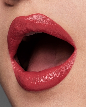 Estée Lauder Pure Color Creme Lipstick creamy lipstick