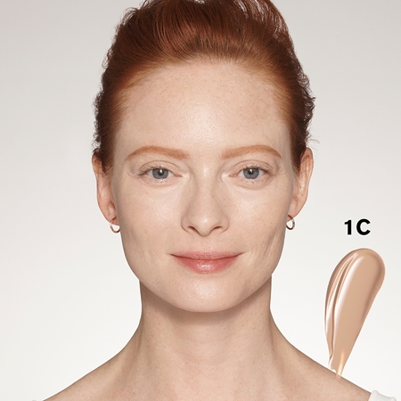Estée Lauder Futurist Soft Touch Brightening Skincealer korektor pro rozjasnění pleti