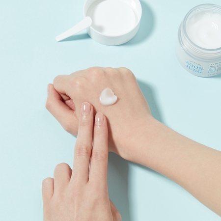 ETUDE SoonJung Hydro Barrier Cream crème protectrice et apaisante intense pour peaux sensibles et irritées