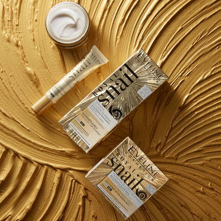 Eveline Cosmetics Royal Snail zaglađujuća dnevna i noćna krema 30+