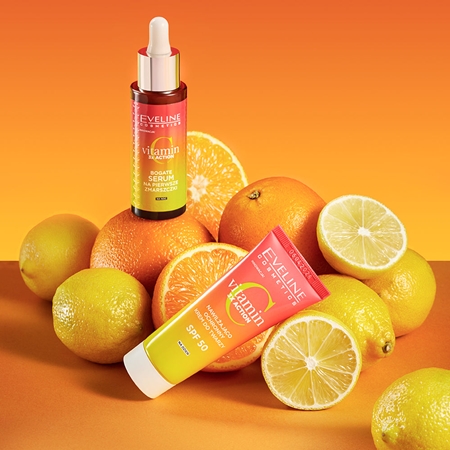 Eveline Cosmetics Vitamin C 3x Action hydratisierende Tagescreme SPF 50
