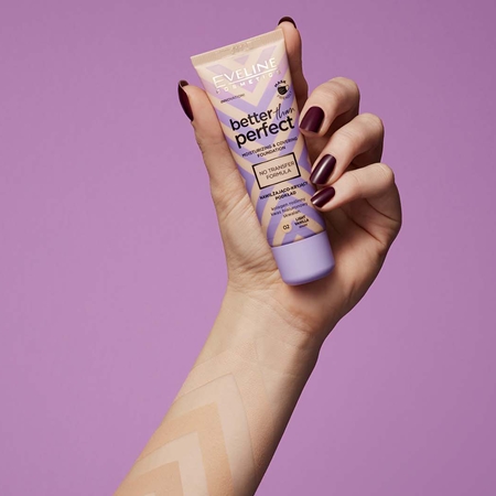Eveline Cosmetics Better than Perfect Foundation deckendes Make-up mit feuchtigkeitsspendender Wirkung