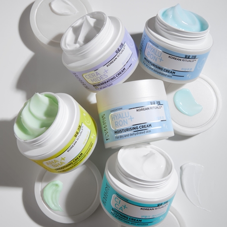 Eveline Cosmetics Hyaluron + Korean Rituals ενυδατική κρέμα για πρόσωπο