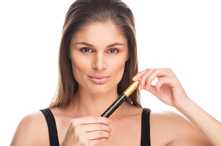 FacEvolution Hairplus sérum para estimular el crecimiento para pestañas y cejas con neceser