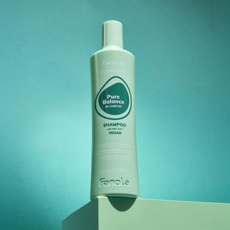 Fanola Vitamins Pure Balance Shampoo Purifying Shampoo to treat oily dandruff