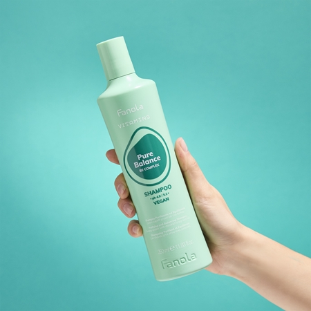 Fanola Vitamins Pure Balance Shampoo Purifying Shampoo to treat oily dandruff
