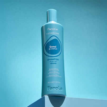Fanola Vitamins Sensi Delicate Shampoo Gentle Cleansing Shampoo with soothing effect