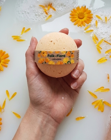Folk & Flora Calendula Sprudlande badbomb produkter med ringblomma