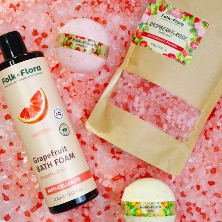 Folk & Flora Citrus Bath Bomb med en uppfriskande effekt