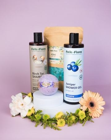 Folk & Flora Lavender Badebombe har en beroligende virkning