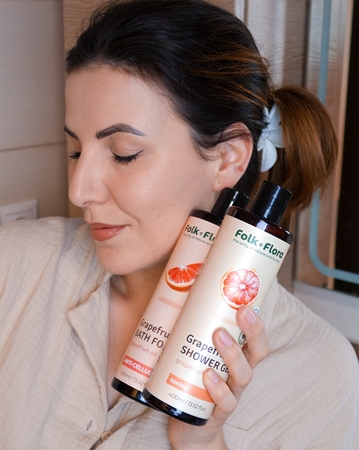 Folk & Flora Grapefruit osvěžující sprchový gel