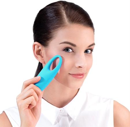 FOREO IRIS™ masážní přístroj na oční okolí