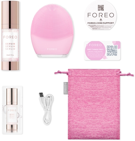 FOREO Picture Perfect set cadou I. (pentru strălucirea și netezirea pielii)