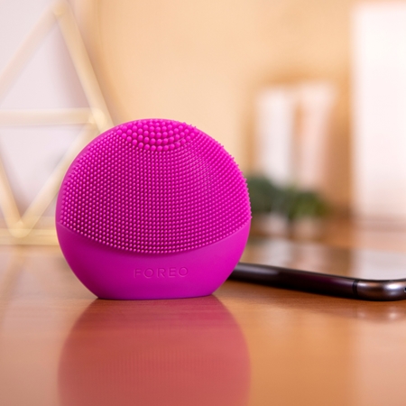 FOREO Luna™ Fofo inteligentní čisticí kartáček pro všechny typy pleti