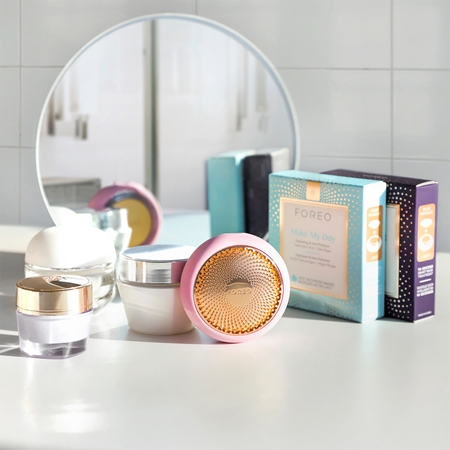 FOREO UFO™ 2 urządzenie soniczne przyspieszające działanie maseczki