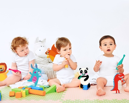 FOREO ISSA™ Baby sonična električna četkica za zube za djecu