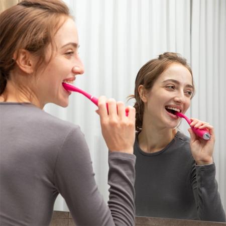 FOREO ISSA™ 3 sonisch tandenborstel met siliconen ontwerp