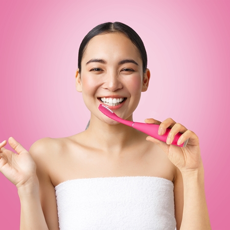FOREO ISSA™ 4 Electric Toothbrush