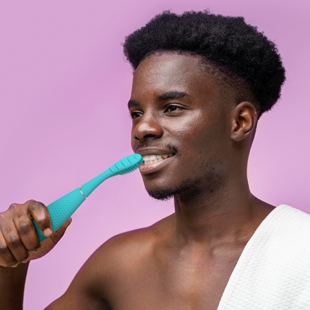FOREO ISSA™ 4 Smile electric toothbrush