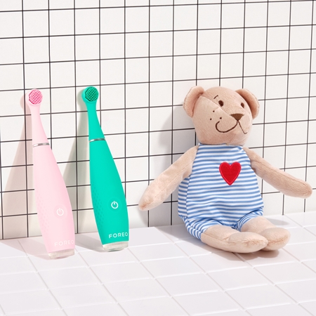 FOREO ISSA™ 4 Baby Electric Toothbrush for children