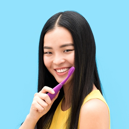 FOREO Issa™ Mini revoluční sonický zubní kartáček pro děti a dospělé