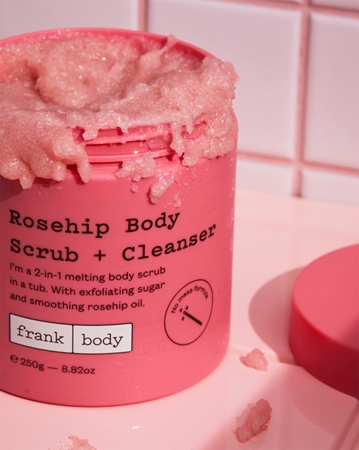 Frank Body Rosehip очищуючий пілінг для тіла 2 в 1