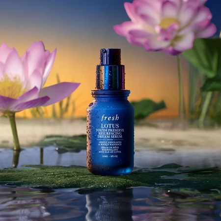 fresh Lotus Youth Preserve Resurfacing Dream Serum noční sérum s AHA kyselinami